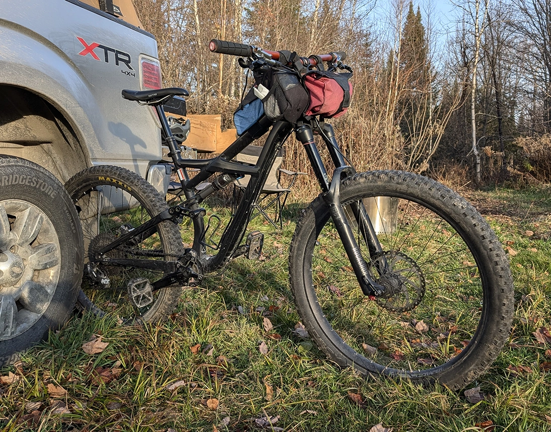 dolores-velo-randonne-graphisme-design